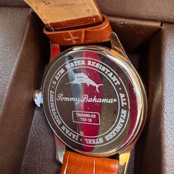 Tommy Bahama Men’s Quartz Moon Phase Watch TB00090-03 – 40mm, NIB RARE 🕰️✨ - Picture 6 of 14